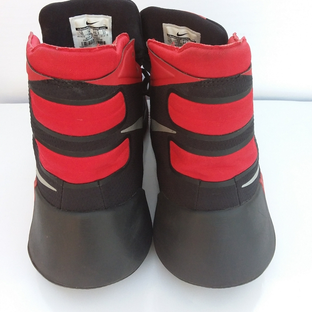Nike Men's Hyperdunk2015 Black and Red High-Top Sneakers - Picture 3 of 7